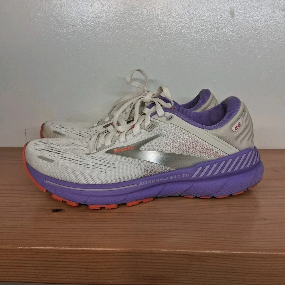 Brooks Adrenaline GTS 22 Running‎ Shoes Sneakers Women's Size 8 B